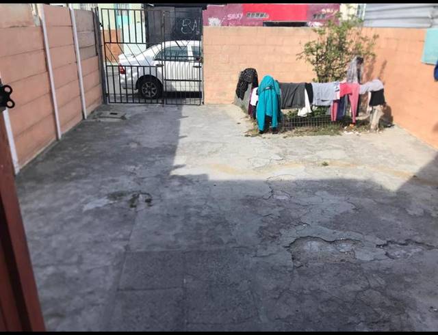 3 BEDROOM HOUSE FOR SALE IN MITCHELLS PLAIN CENTRAL